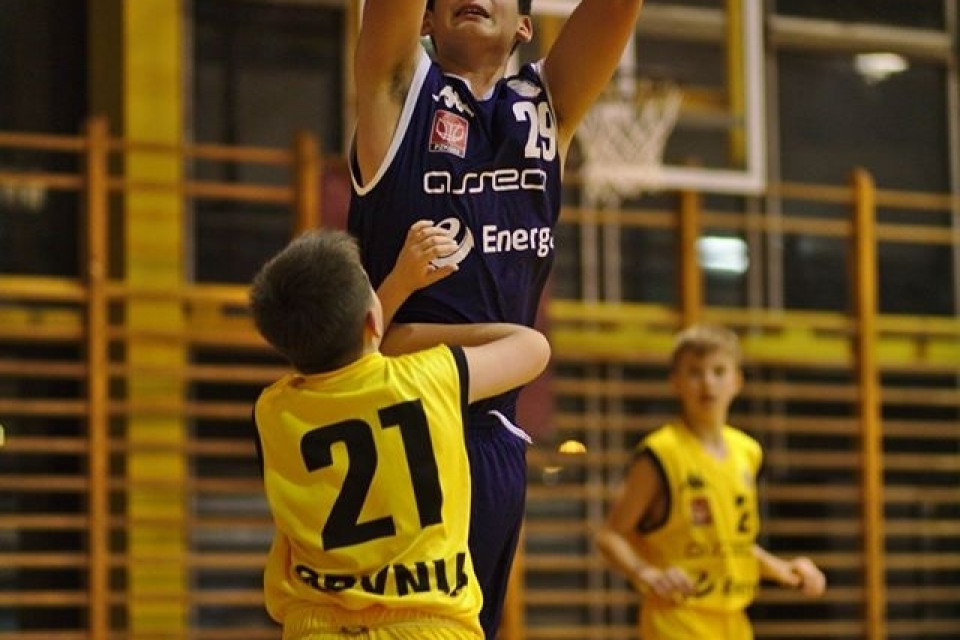 GAK II uległ GAK I 45:108