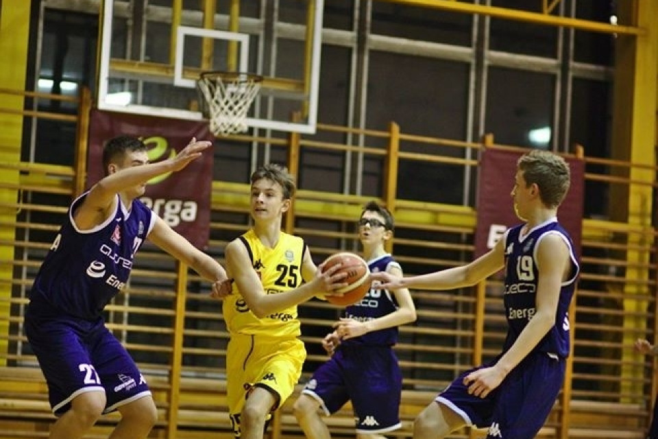 GAK II uległ GAK I 45:108