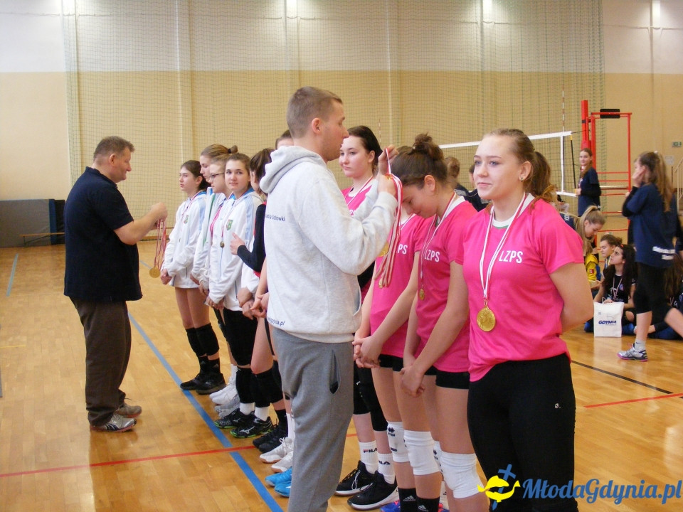 Ogólnopolskie Mistrzostwa Gdyni w Piłce Siatkowej Młodziczek 29.12.2019