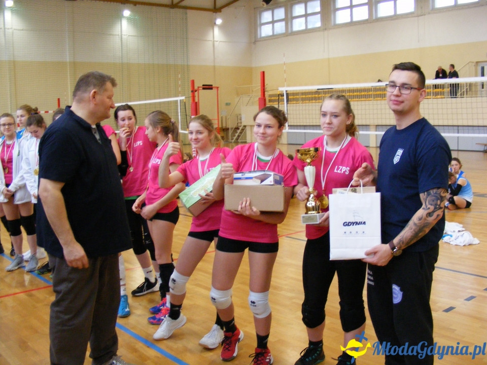 Ogólnopolskie Mistrzostwa Gdyni w Piłce Siatkowej Młodziczek 29.12.2019