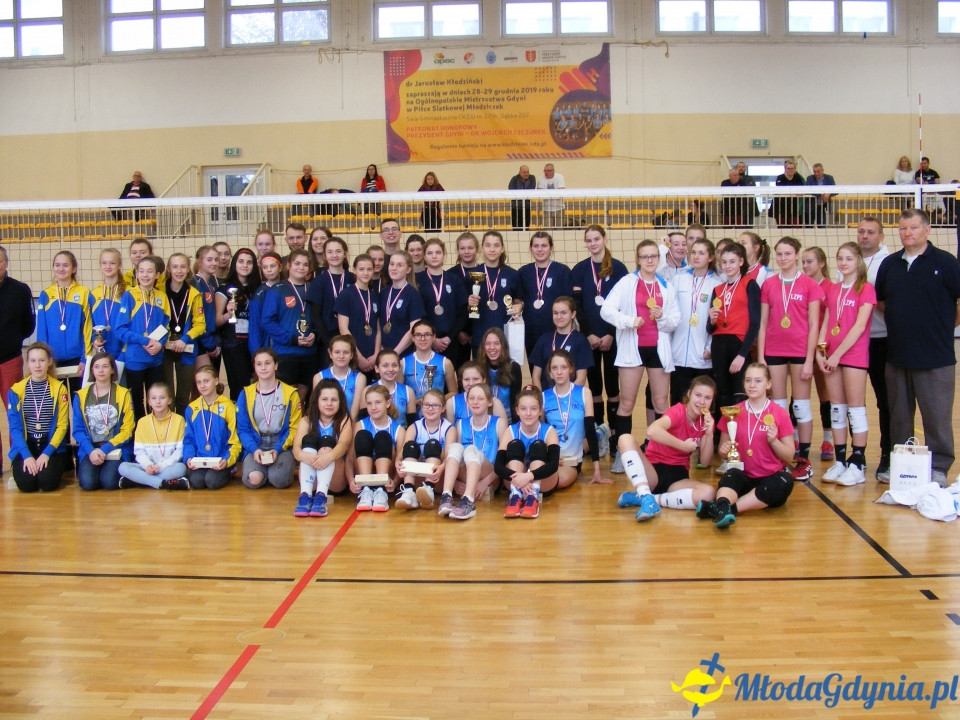Ogólnopolskie Mistrzostwa Gdyni w Piłce Siatkowej Młodziczek 29.12.2019
