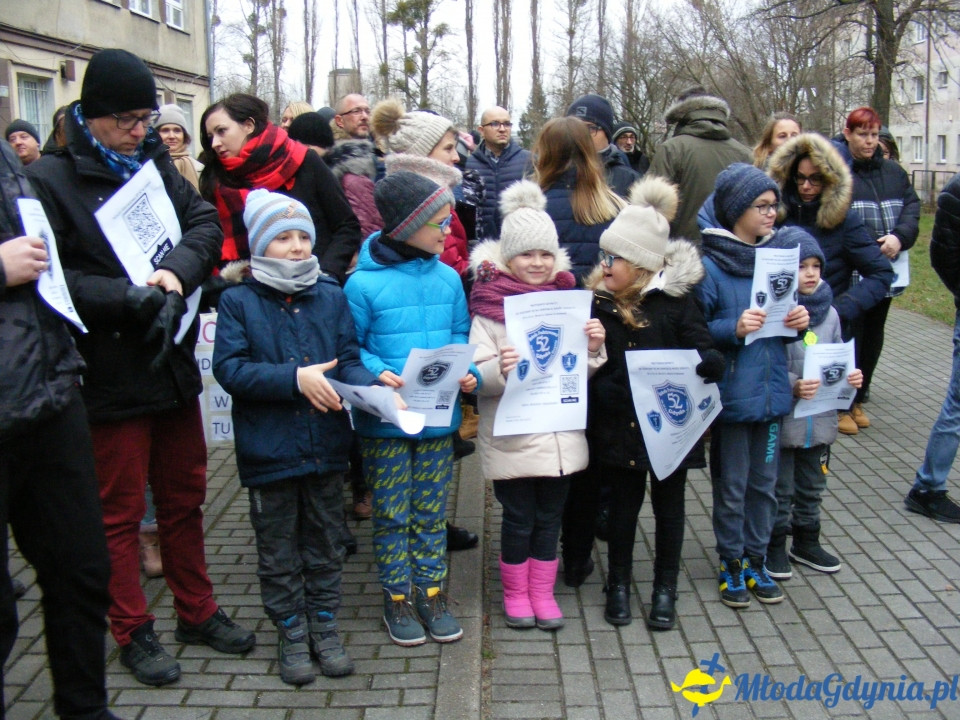 SP 52 - protest przed szkołą 03.01.2019