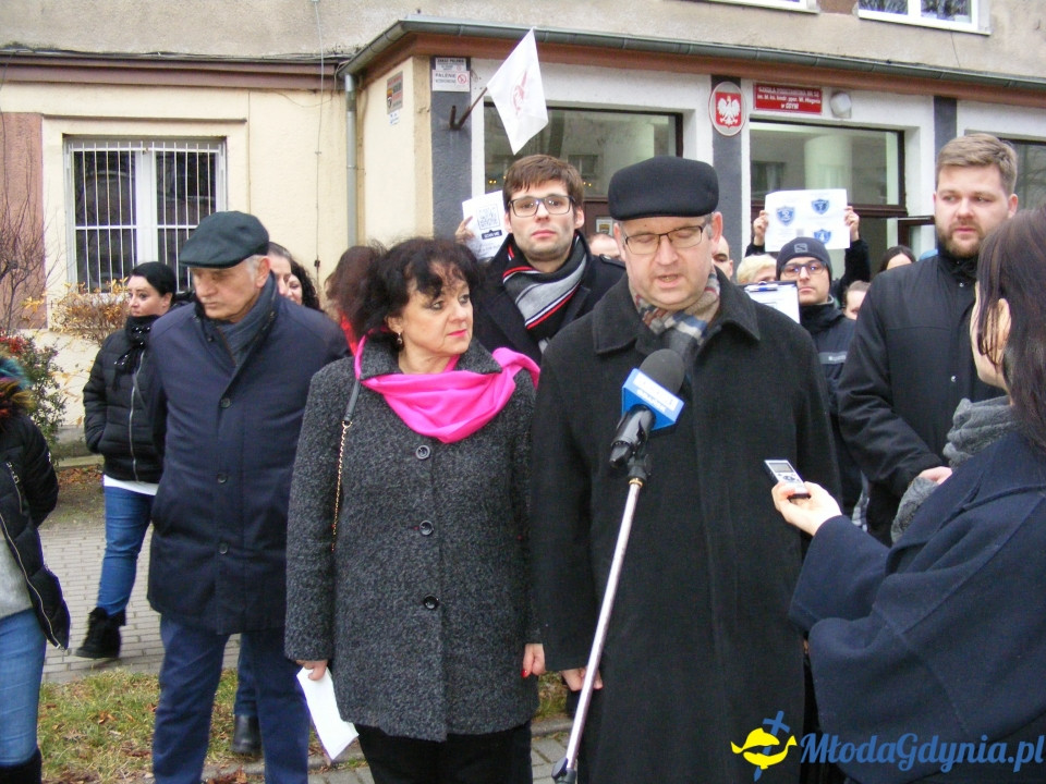 SP 52 - protest przed szkołą 03.01.2019