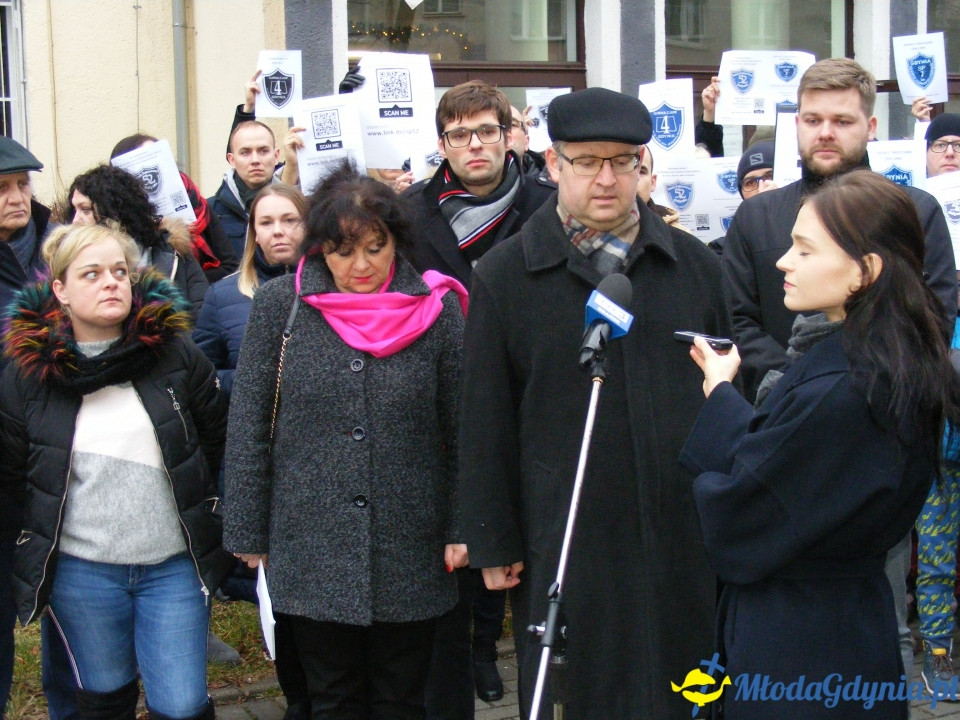 SP 52 - protest przed szkołą 03.01.2019