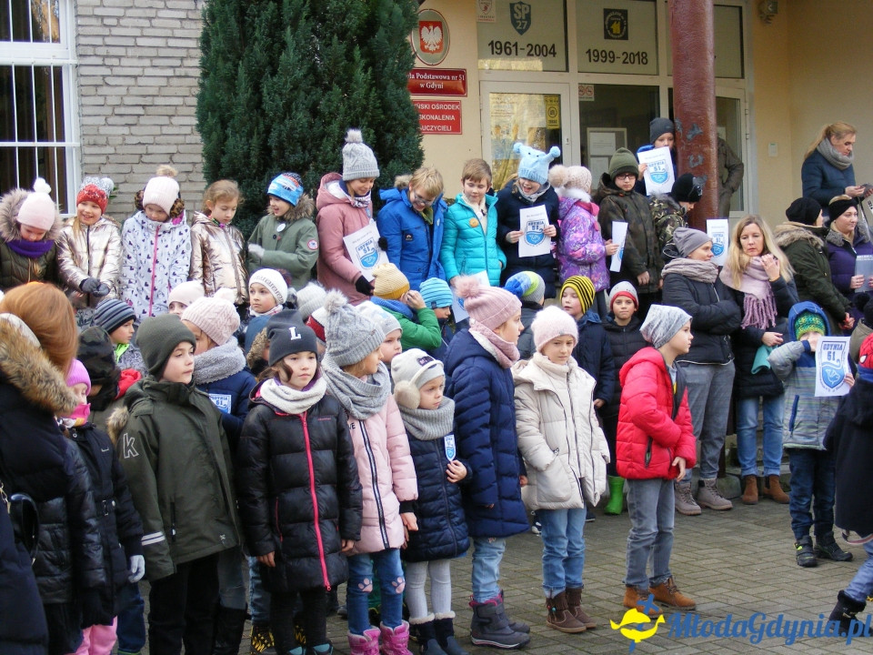 SP 51 - protest przed szkołą 09.01.2020