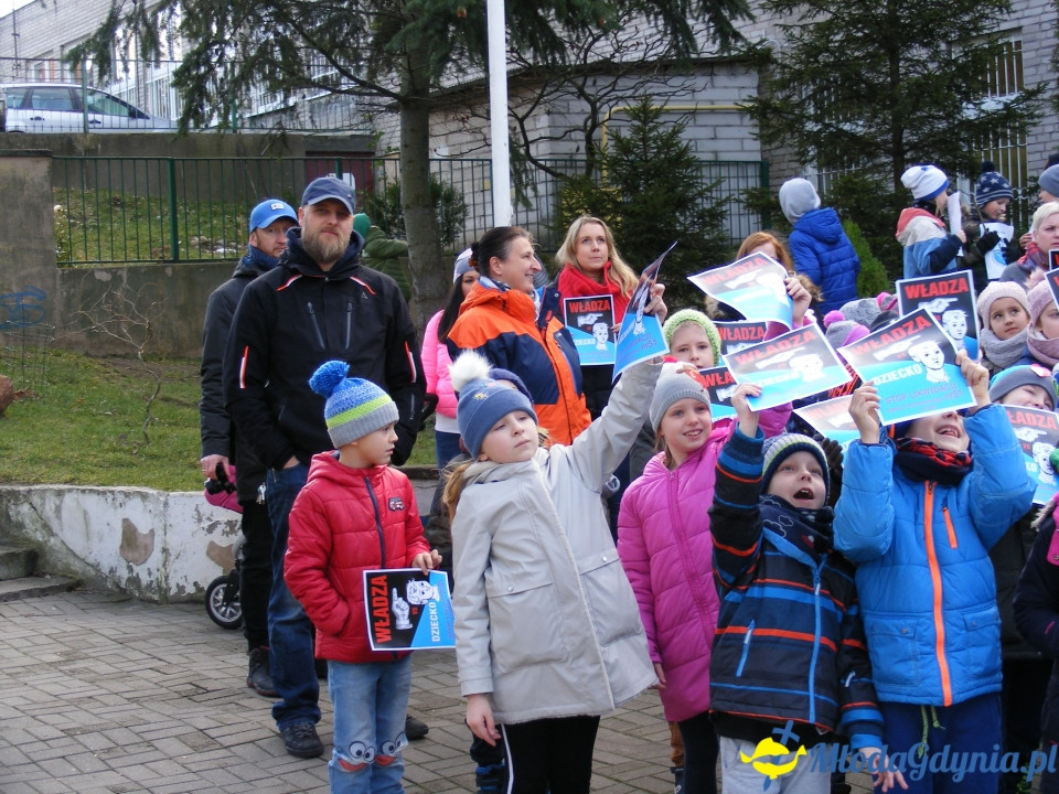SP 51 - protest przed szkołą 09.01.2020