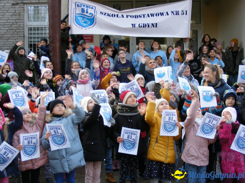 SP 51 - protest przed szkołą 09.01.2020