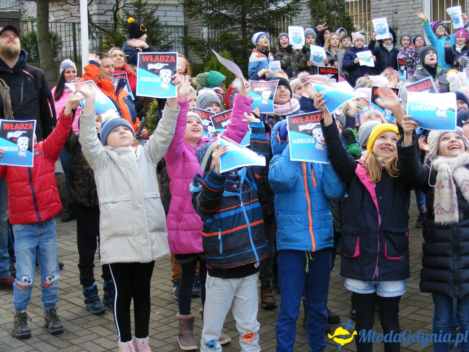SP 51 - protest przed szkołą 09.01.2020