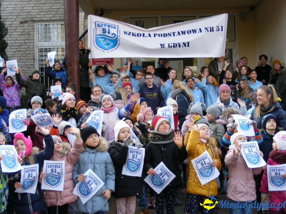 SP 51 - protest przed szkołą 09.01.2020
