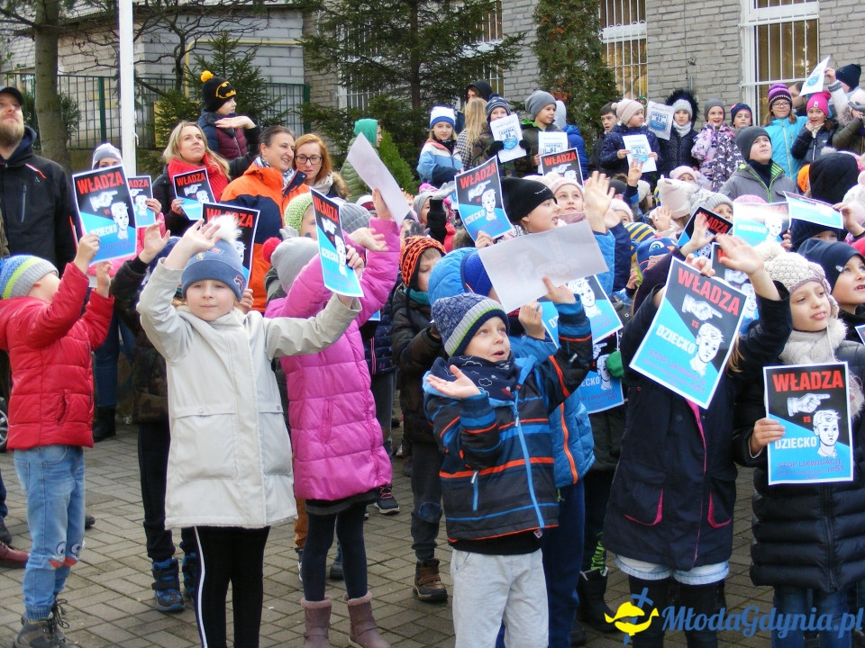 SP 51 - protest przed szkołą 09.01.2020