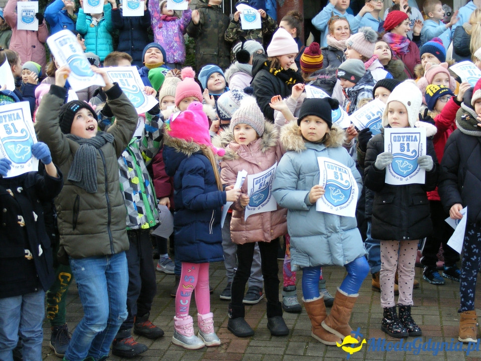 SP 51 - protest przed szkołą 09.01.2020