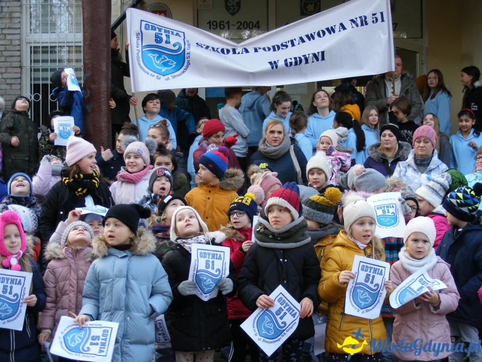 SP 51 - protest przed szkołą 09.01.2020