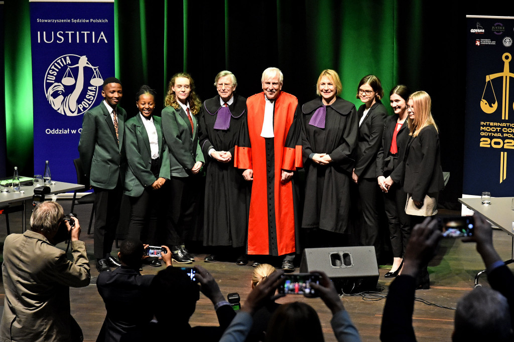 Znamy zwycięzców międzynarodowych zawodów prawniczych