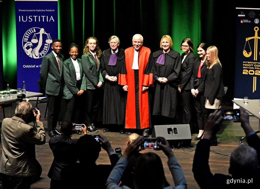 Znamy zwycięzców międzynarodowych zawodów prawniczych