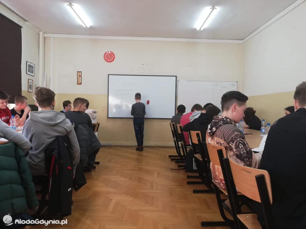 SP 16 Mecz Matematyczny III rundy rozgrywek
