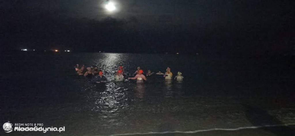 Piżamowa kąpiel z Gdyńskimi Morsami