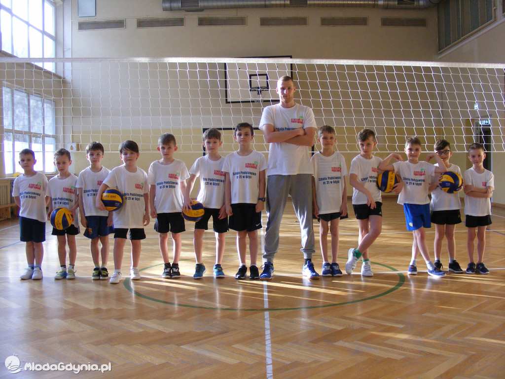 SP 21 - siatkarska klasa sportowa