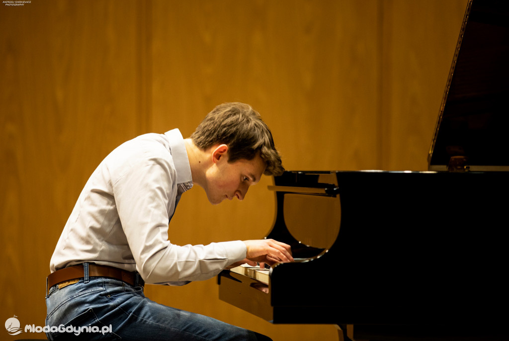 Koncert uczniów klas fortepianu I i II stopnia