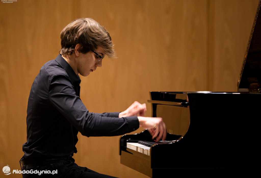 Koncert uczniów klas fortepianu I i II stopnia