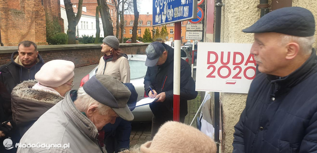 Zbiórka podpisów dla kandydata na Prezydenta RP - Andrzej Duda