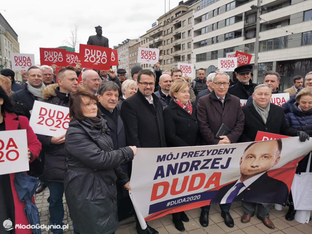 Zbiórka podpisów dla kandydata na Prezydenta RP - Andrzej Duda