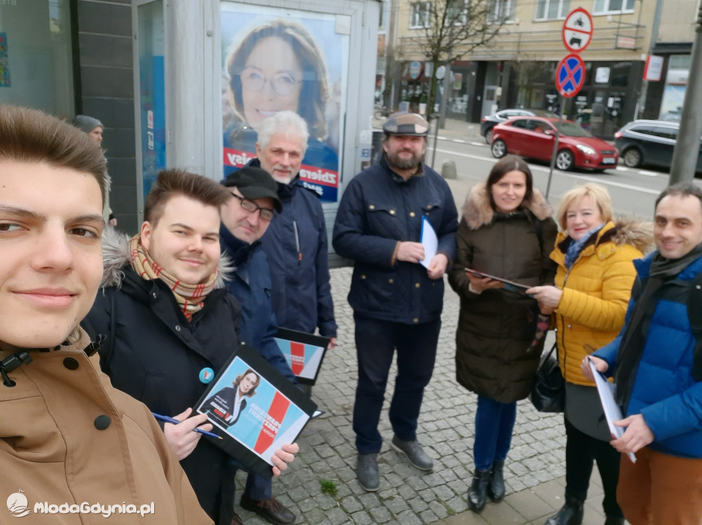 Zbiórka podpisów dla kandydata na Prezydenta RP - Małgorzata Kidawa-Błońska