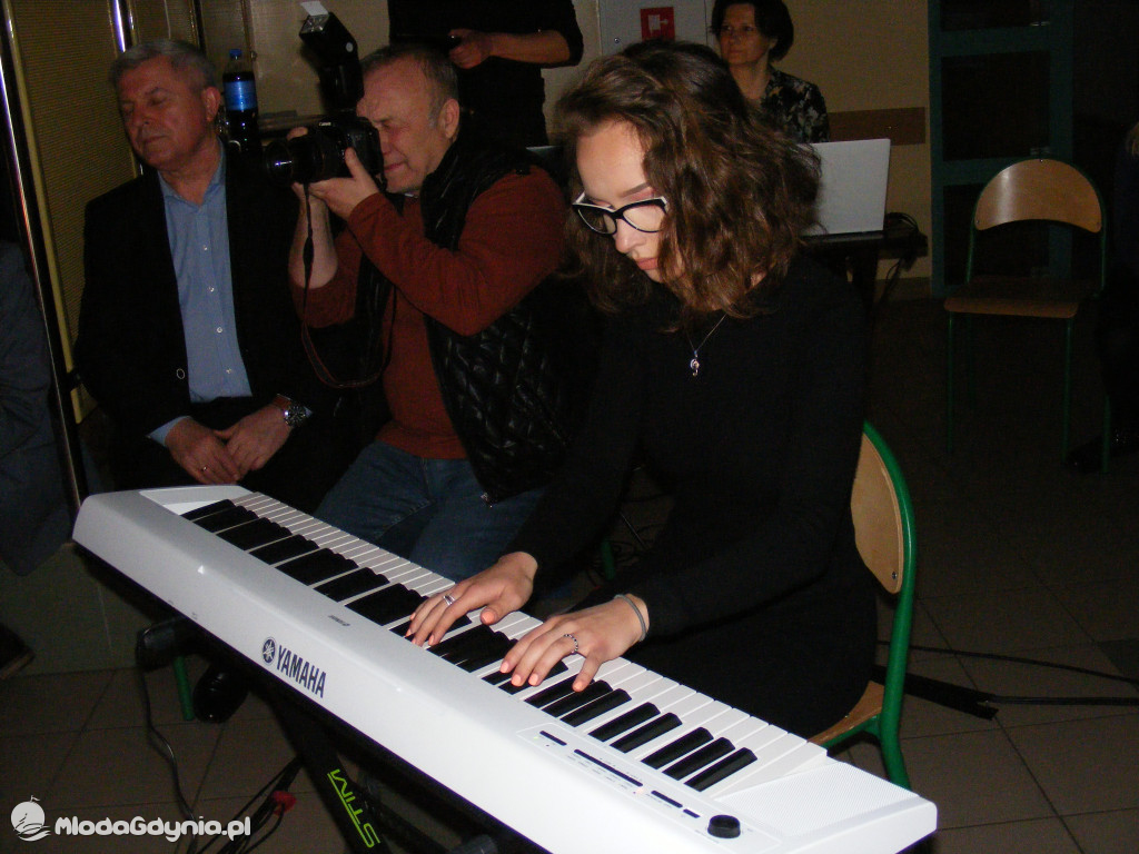 SP 28 - koncert miłość nie jedno ma imię