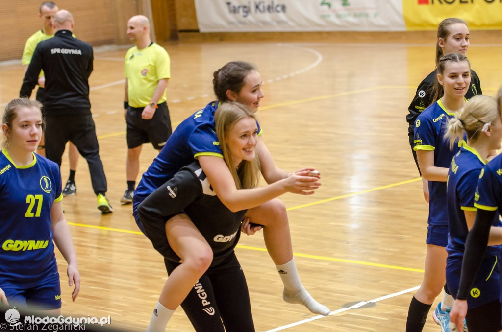 1/4 Mistrzostw Polski Juniorek w Kielcach