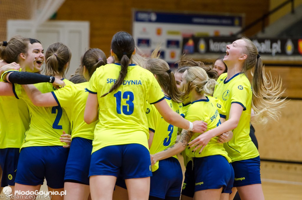 1/4 Mistrzostw Polski Juniorek w Kielcach