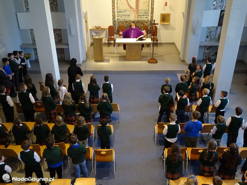 Środa Popielcowa w Zespole Szkół Jezuitów