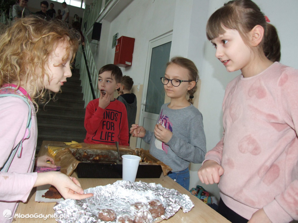 SP 21 - DZIEŃ WYPIEKÓW DOMOWYCH