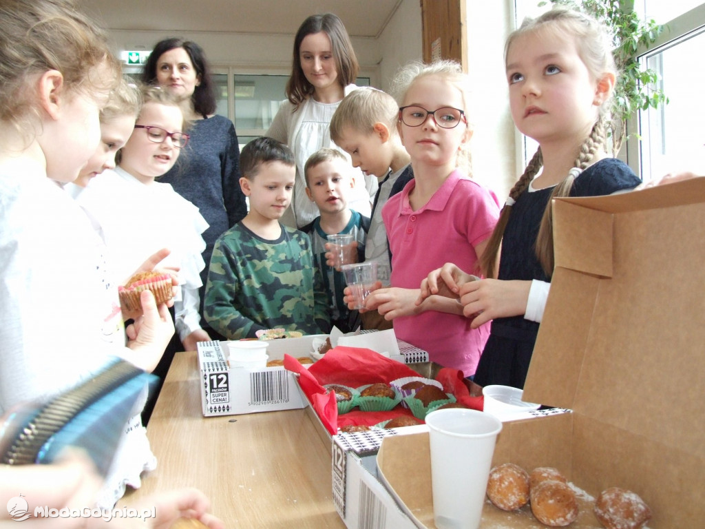 SP 21 - DZIEŃ WYPIEKÓW DOMOWYCH