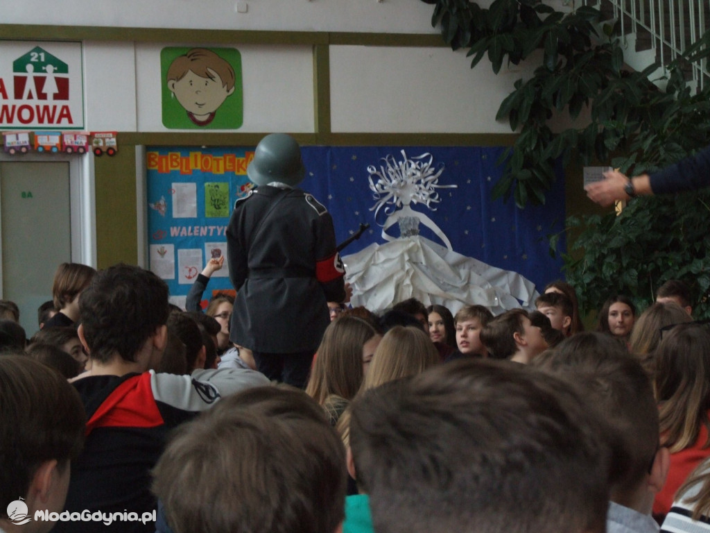 SP 21 - ŻYWE LEKCJE HISTORII