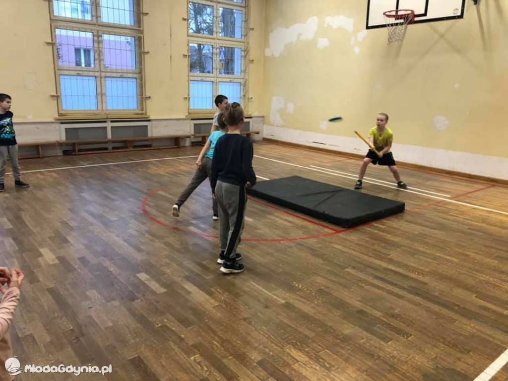 SP 33 zajęcia z Gier i zabaw ruchowych