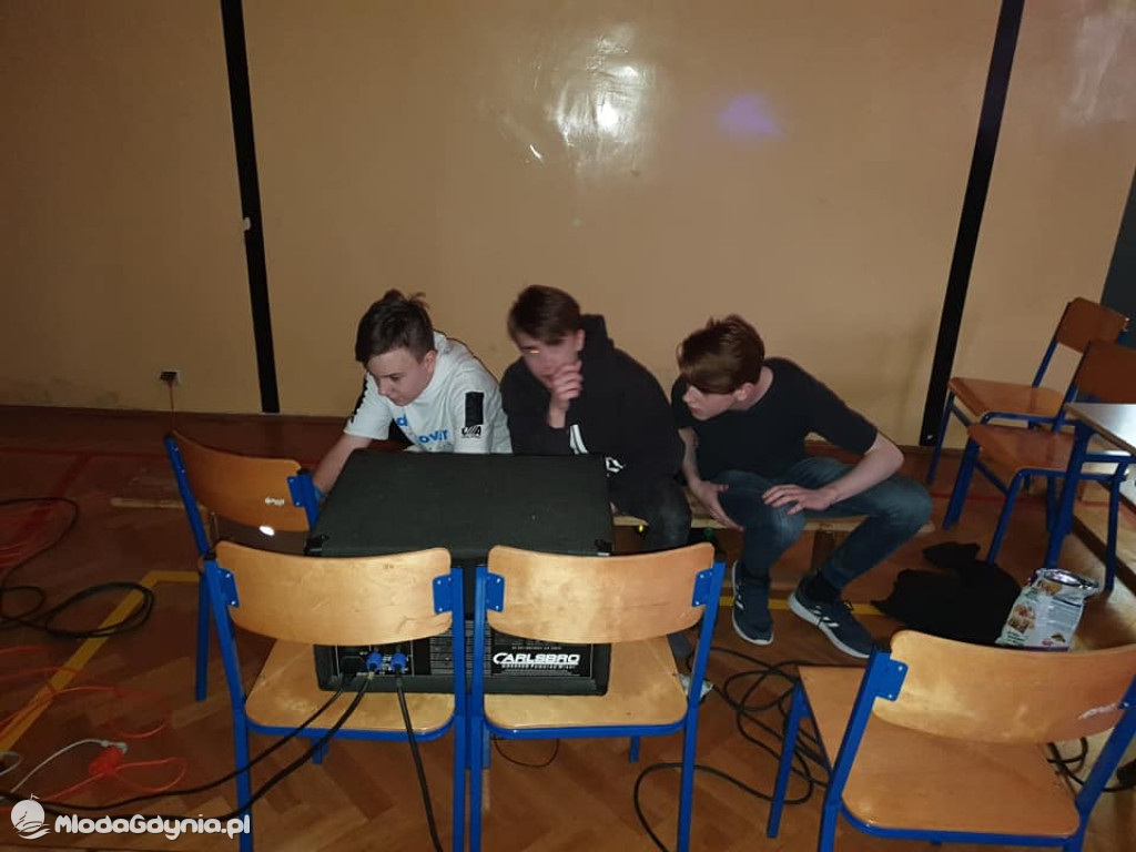 SP 18 - Bal karnawałowy klas starszych