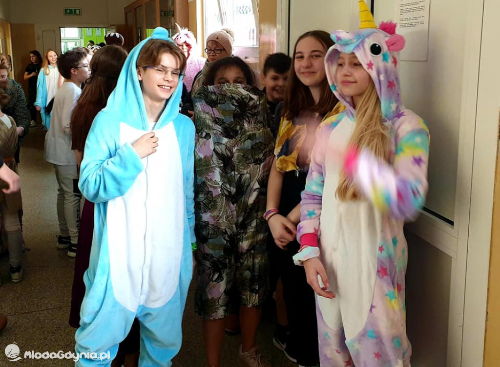 SP 18 - Bal karnawałowy klas starszych