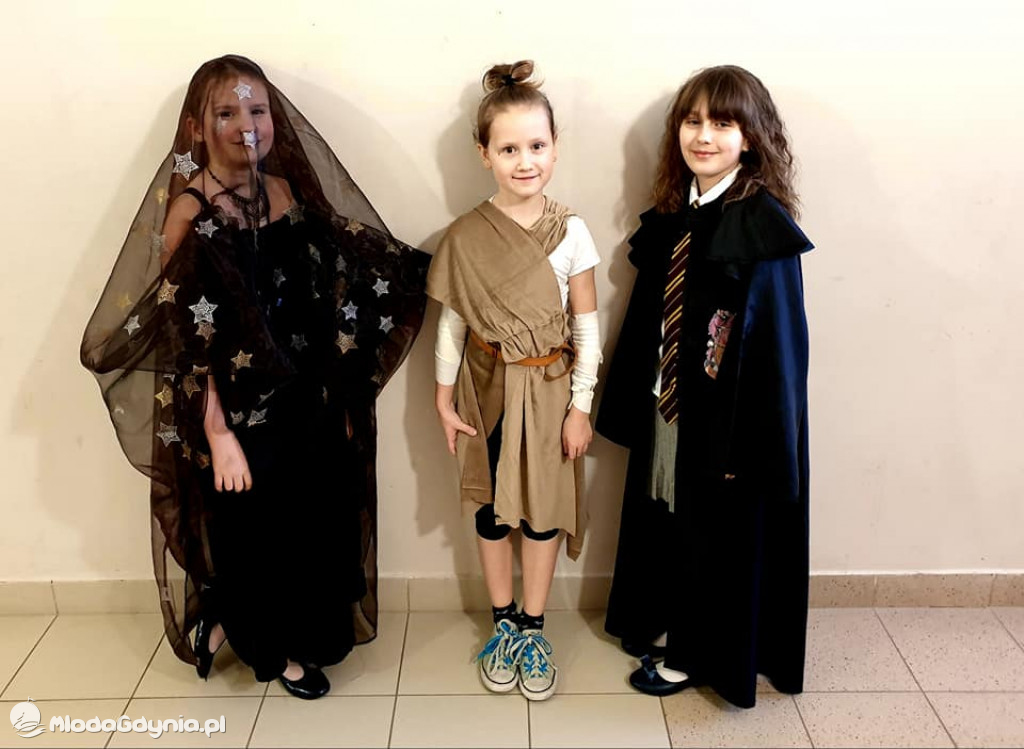 SP 18 - Bal karnawałowy klas starszych