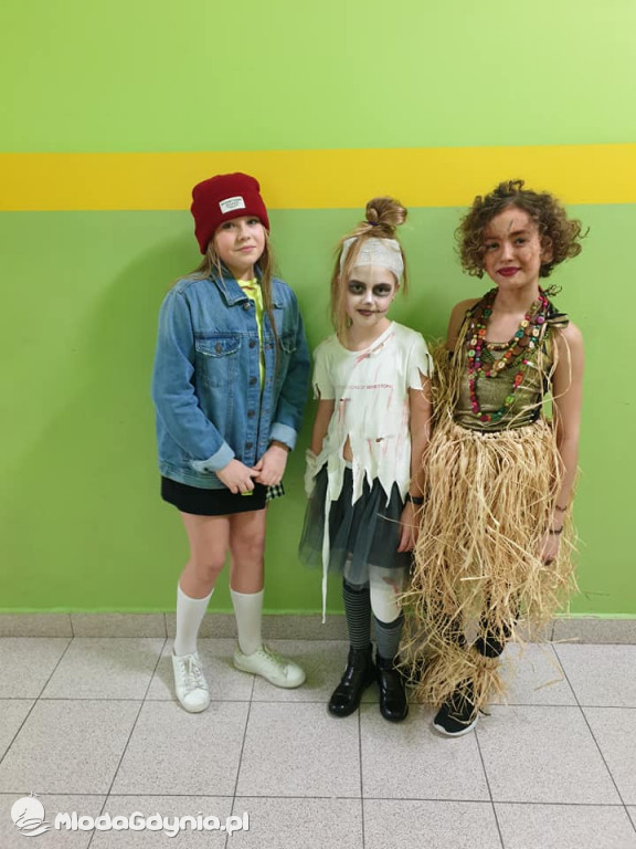 SP 18 - Bal karnawałowy klas starszych