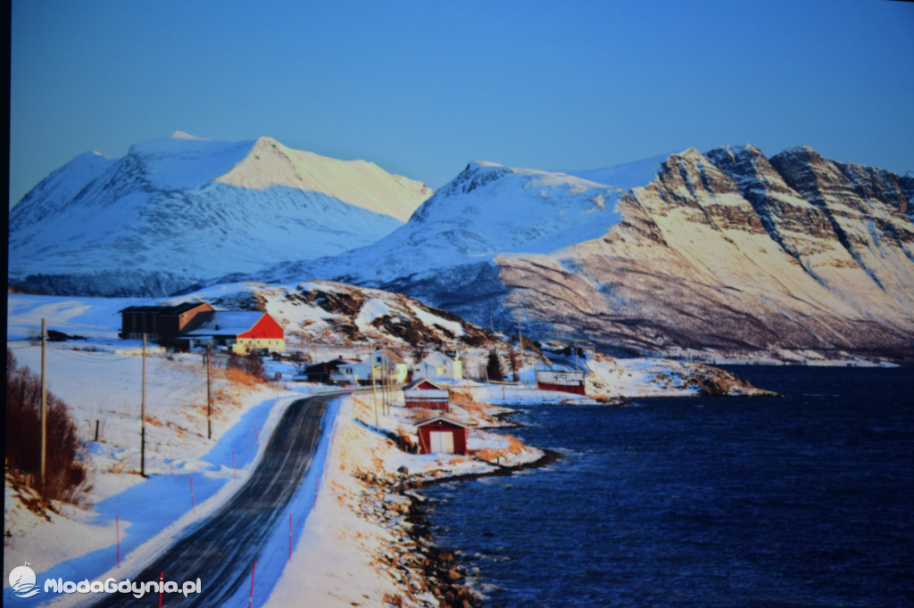 W pościgu za zorzą w ZSAE - 23.02