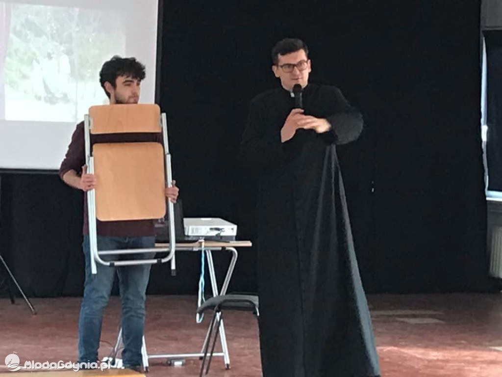 IX LO - Szkolne Rekolekcje prowadzone przez ks. Łukasza Grelewicza