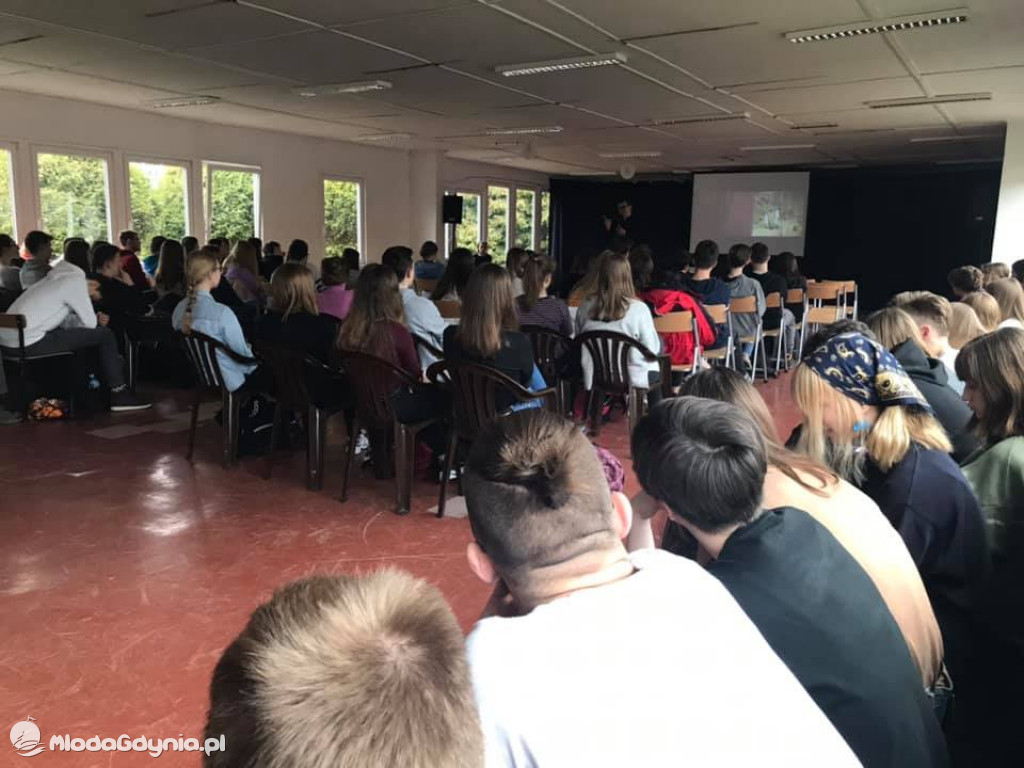 IX LO - Szkolne Rekolekcje prowadzone przez ks. Łukasza Grelewicza