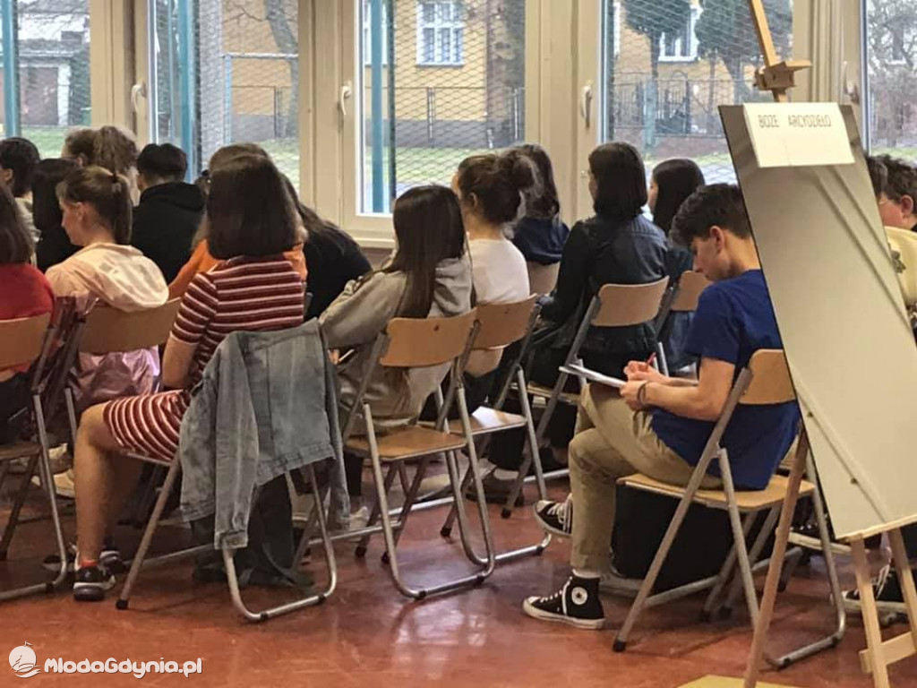 IX LO - Szkolne Rekolekcje prowadzone przez ks. Łukasza Grelewicza