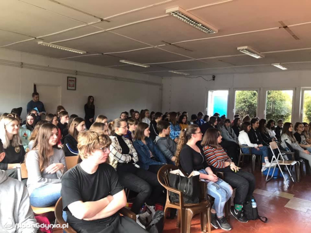 IX LO - Szkolne Rekolekcje prowadzone przez ks. Łukasza Grelewicza