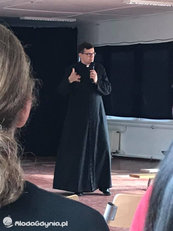 IX LO - Szkolne Rekolekcje prowadzone przez ks. Łukasza Grelewicza