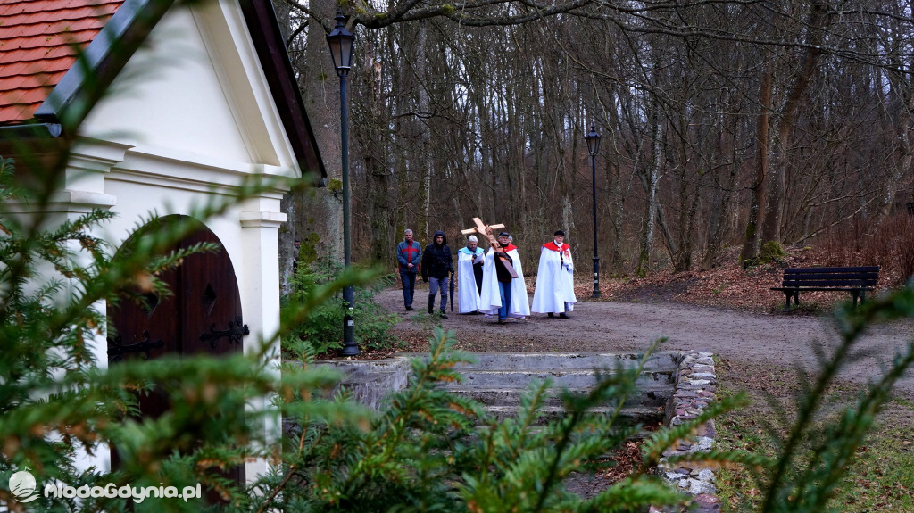 Wejherowo - droga krzyzowa w intencji 10 letniego chłopca