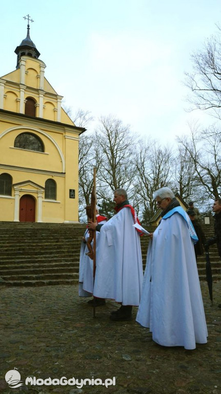 Wejherowo - droga krzyzowa w intencji 10 letniego chłopca