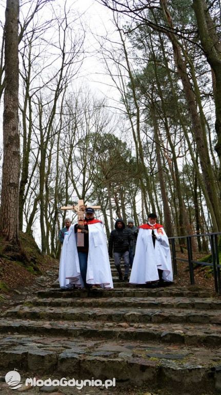 Wejherowo - droga krzyzowa w intencji 10 letniego chłopca