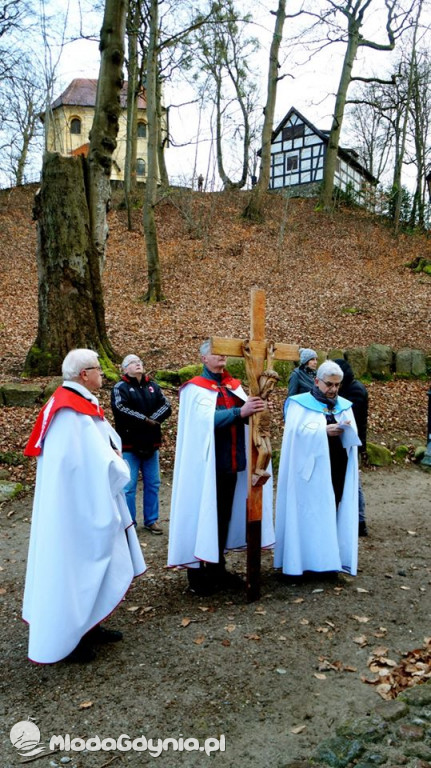 Wejherowo - droga krzyzowa w intencji 10 letniego chłopca