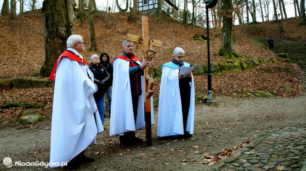 Wejherowo - droga krzyzowa w intencji 10 letniego chłopca