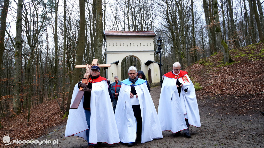 Wejherowo - droga krzyzowa w intencji 10 letniego chłopca